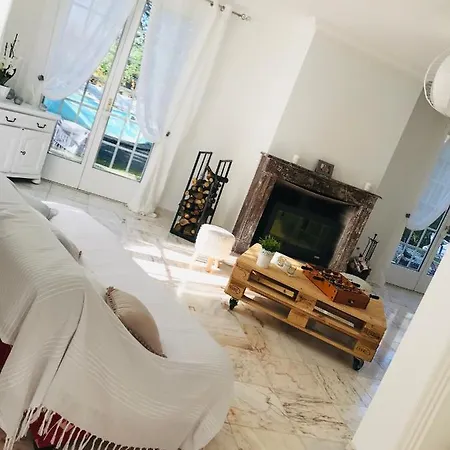 De Charme Domaine Prive Avec Piscine Privee Vila *